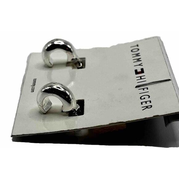 TOMMY HILFIGER SILVER TONE Half Loop Clip On EARRINGS - Vintage NOS - Picture 4 of 6